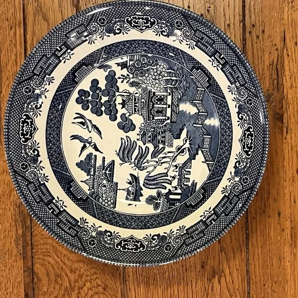 Churchill Blue Willow Plates 7.5